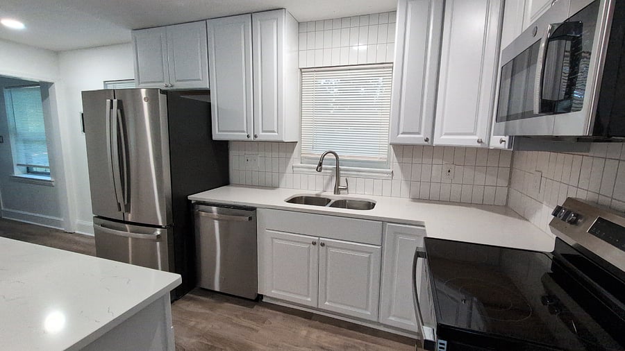 Furnished Finder property 1024898_1 photo 11