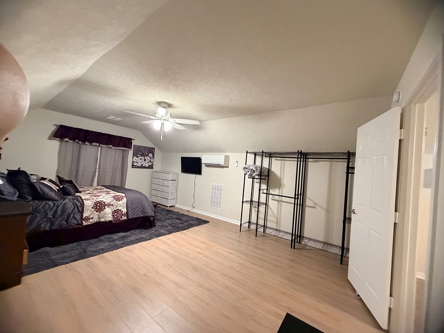 Furnished Finder property 1024912_1 photo 11