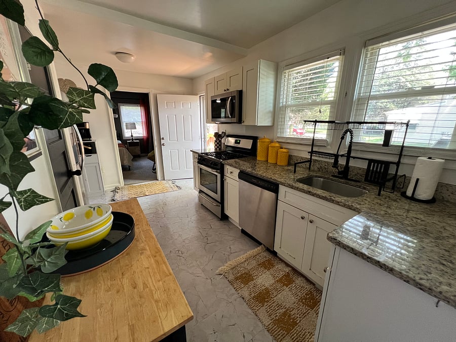 Furnished Finder property 1024925_1 photo 7