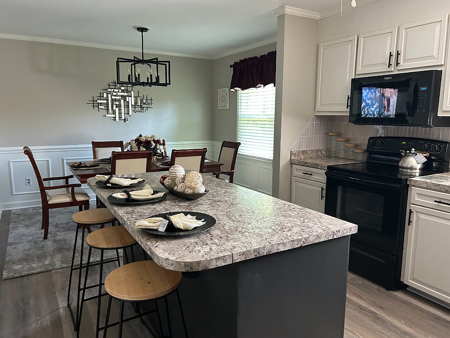 Furnished Finder property 1024956_1 photo 3