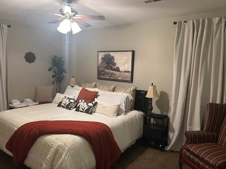Furnished Finder property 1024956_1 photo 8