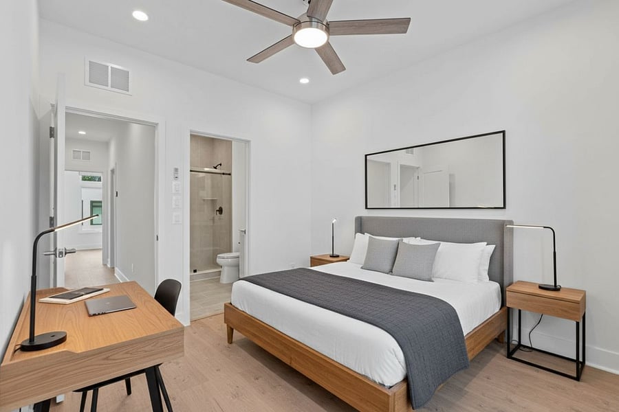 Furnished Finder property 1024978_1 photo 11