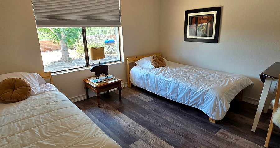 5th twin bedroom