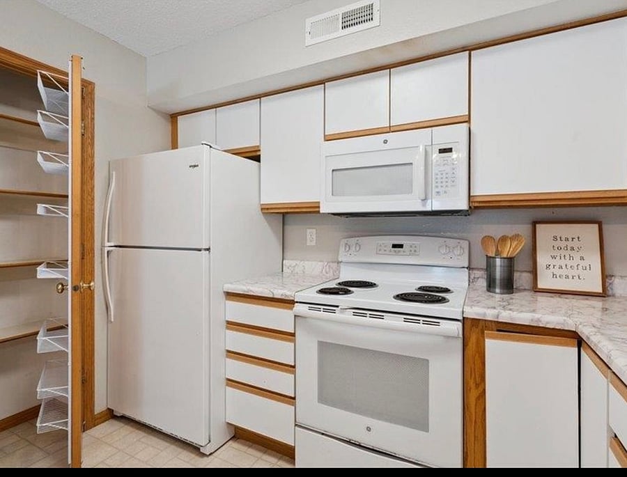 Furnished Finder property 1025058_1 photo 5