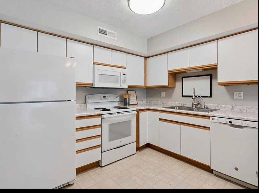 Furnished Finder property 1025058_1 photo 4