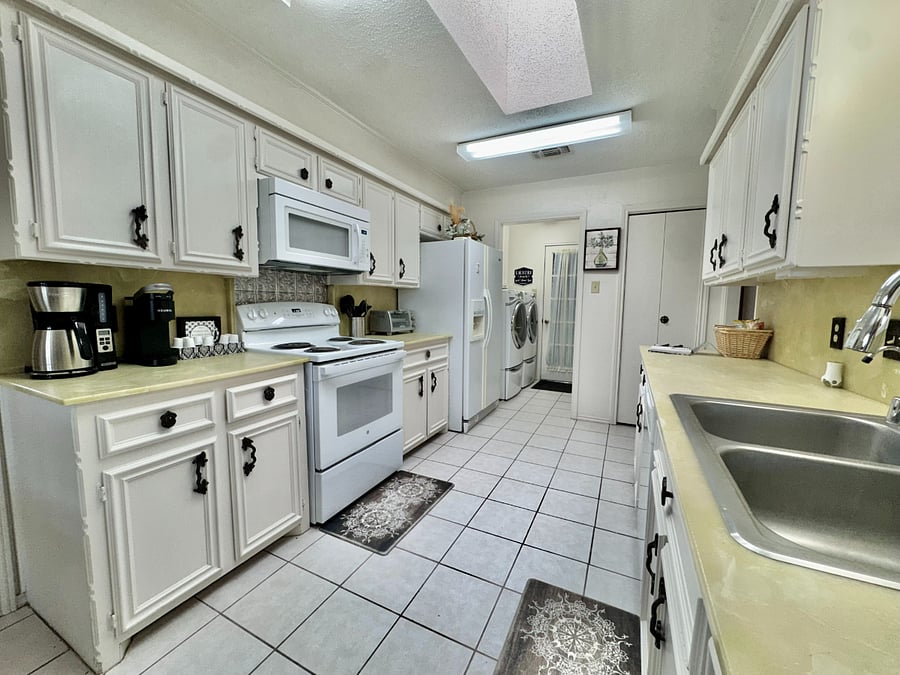 Furnished Finder property 1025063_1 photo 5