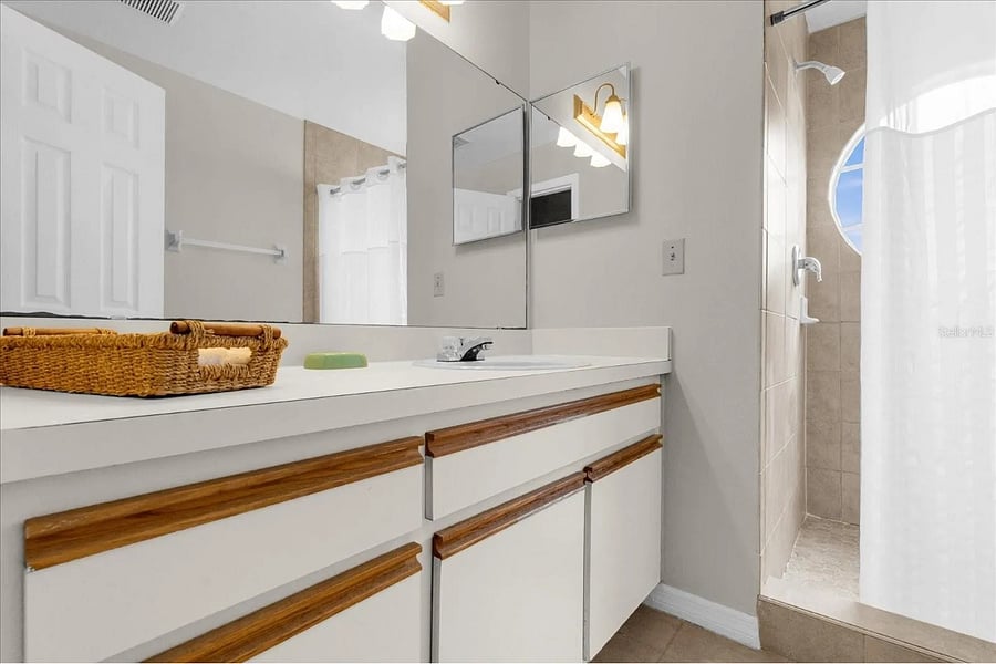 Furnished Finder property 1025072_1 photo 12