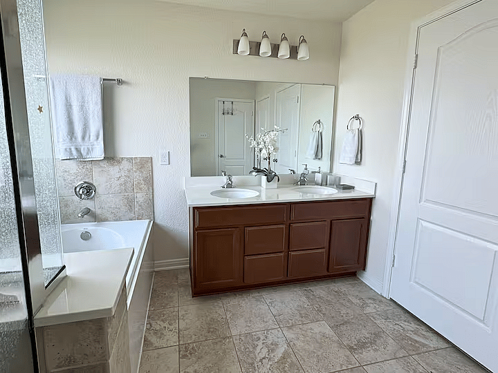 Furnished Finder property 1025078_1 photo 24
