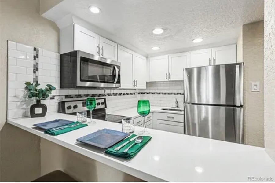 Furnished Finder property 1025082_1 photo 3