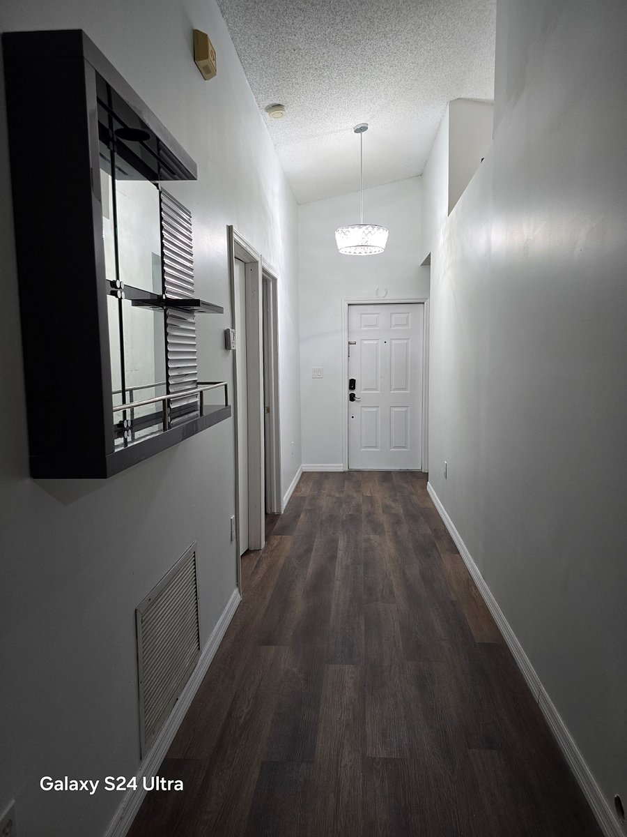 Furnished Finder property 1025115_1 photo 3