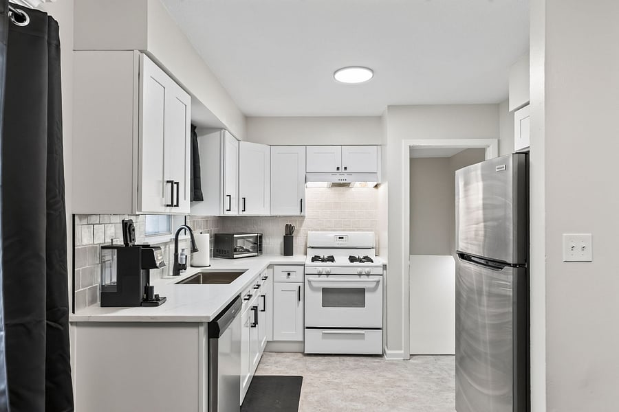 Fully Furnished Kitchen 