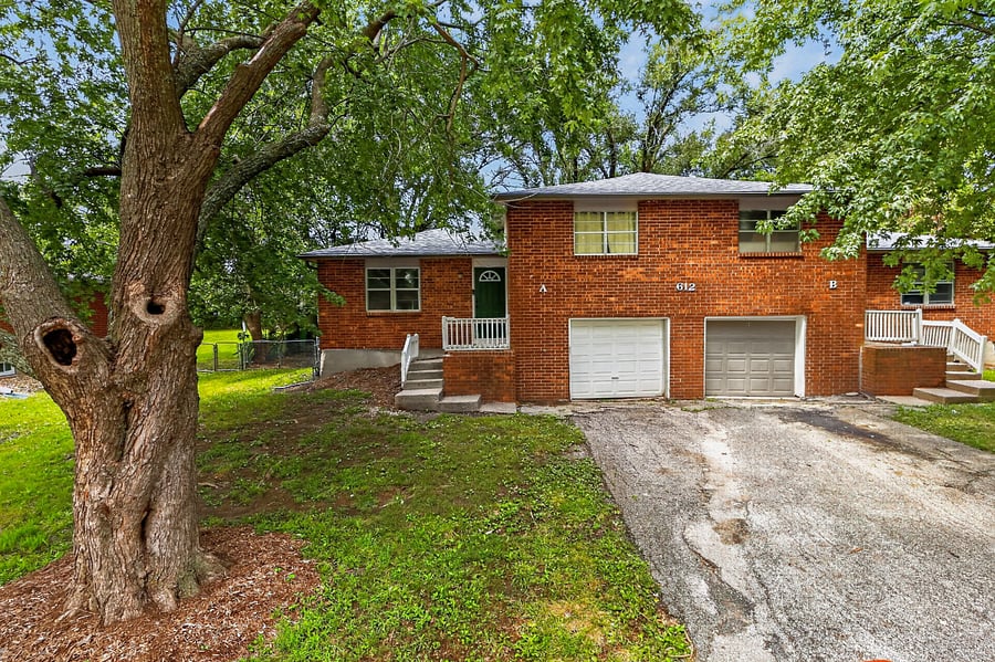 Front entrance and Driveway