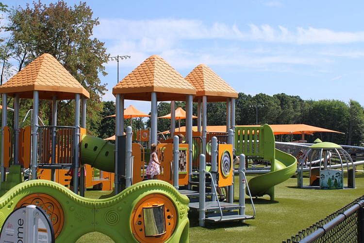     Parks & Playgrounds  Solon offers beautiful parks, playgrounds, green spaces, and recreational opportunities for families to enjoy.