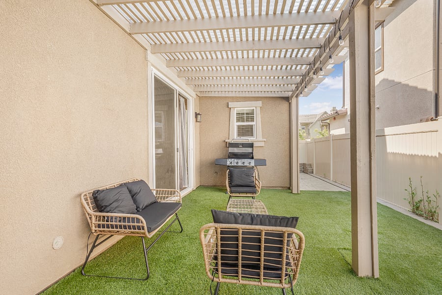 Furnished Finder property 1025172_1 photo 3