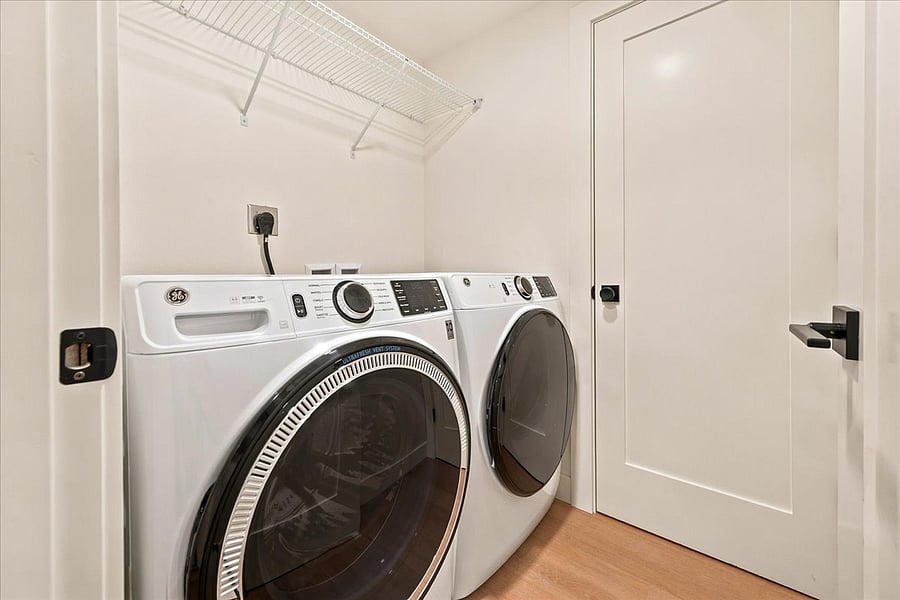 Furnished Finder property 1025184_1 photo 21