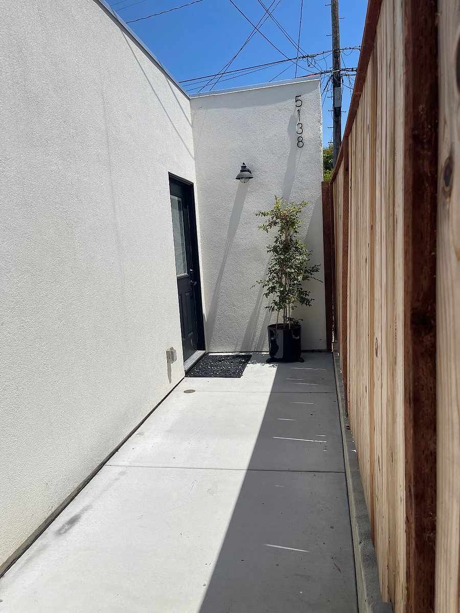 Furnished Finder property 1025186_1 photo 4