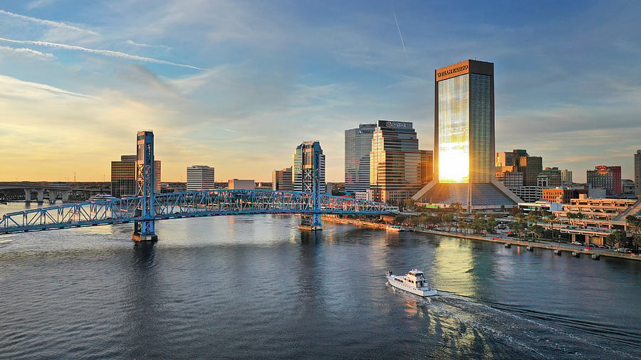 Minutes from Downtown Jacksonville