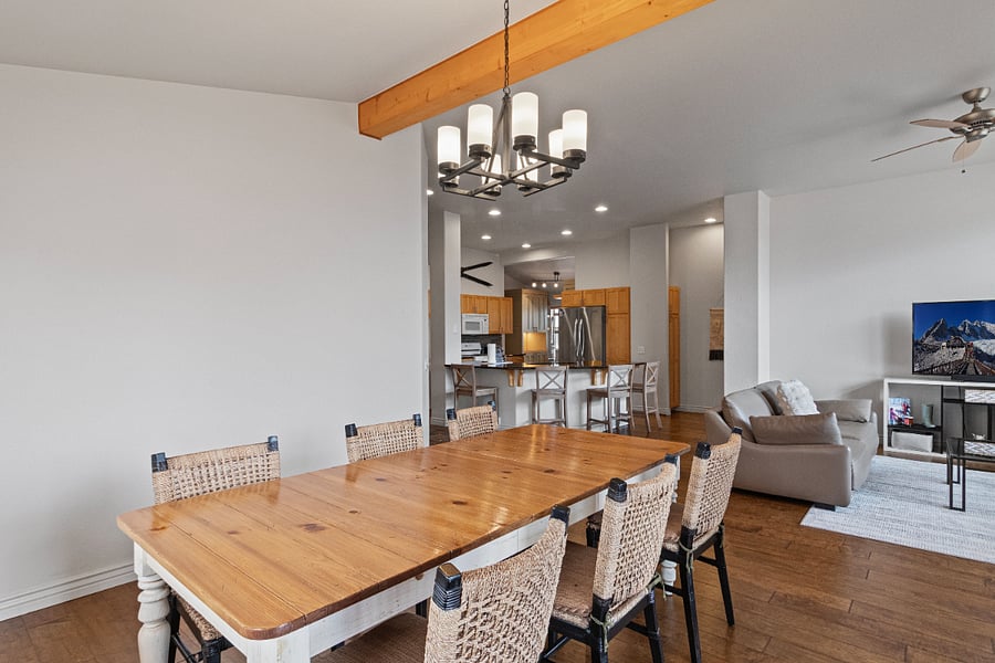 Dining Area for 6