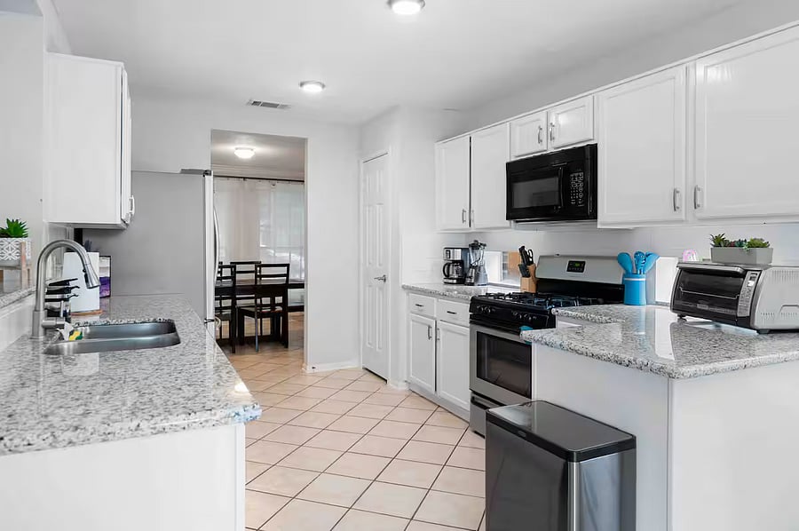 Furnished Finder property 1025249_1 photo 22