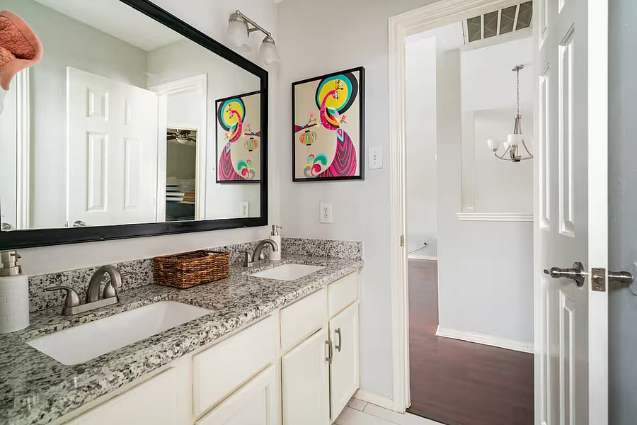 Furnished Finder property 1025249_1 photo 35