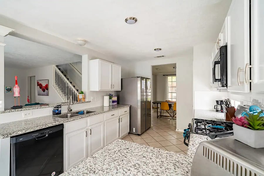 Furnished Finder property 1025249_1 photo 38