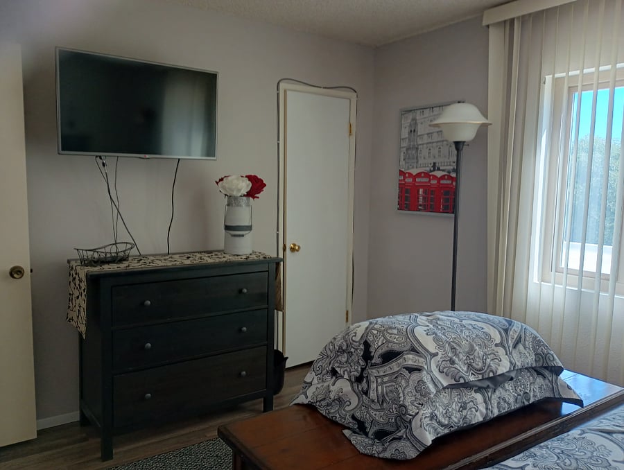 Furnished Finder property 1025270_1 photo 4