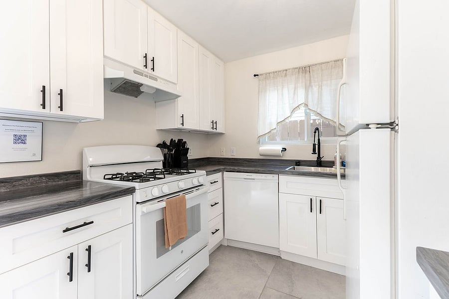 Furnished Finder property 1025271_1 photo 19