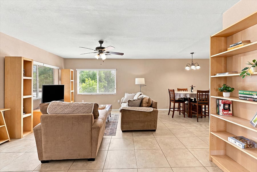 Bright, open floorplan