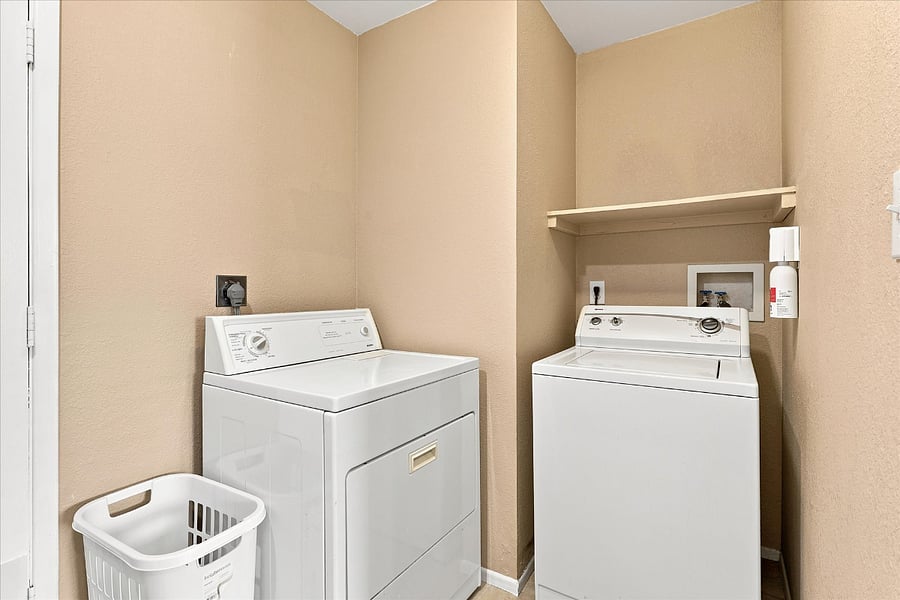 Laundry adjacent to kitchen
