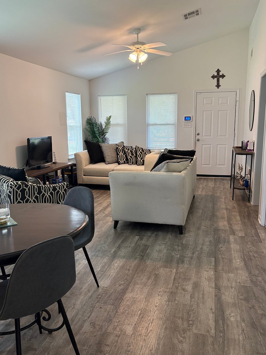 Furnished Finder property 1025355_1 photo 4