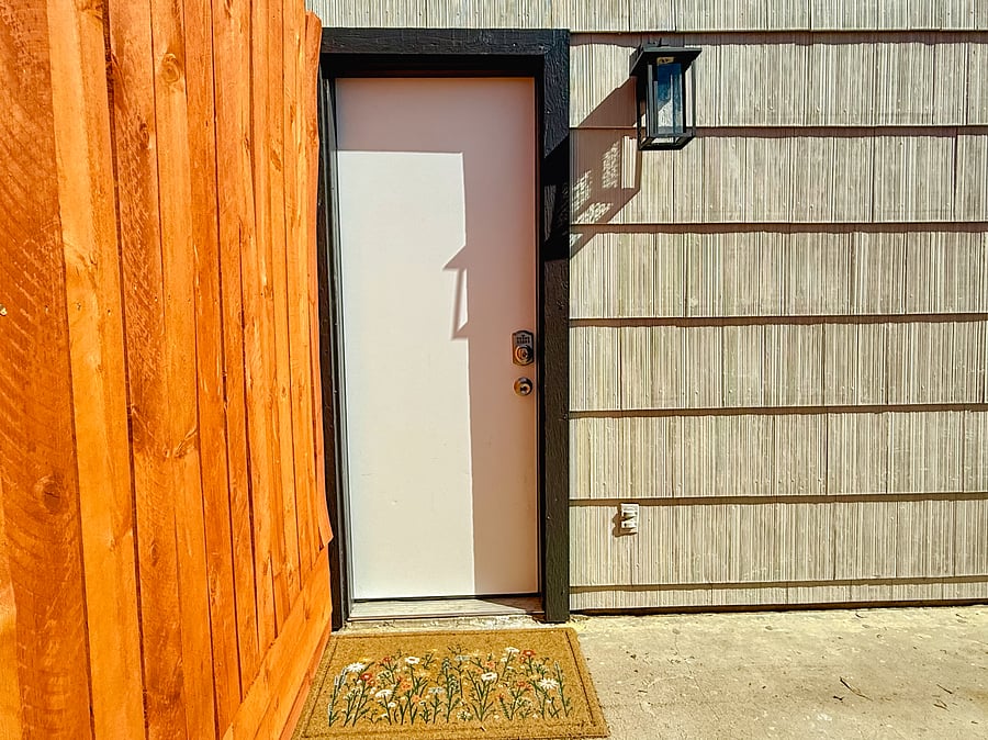 Private Entrance