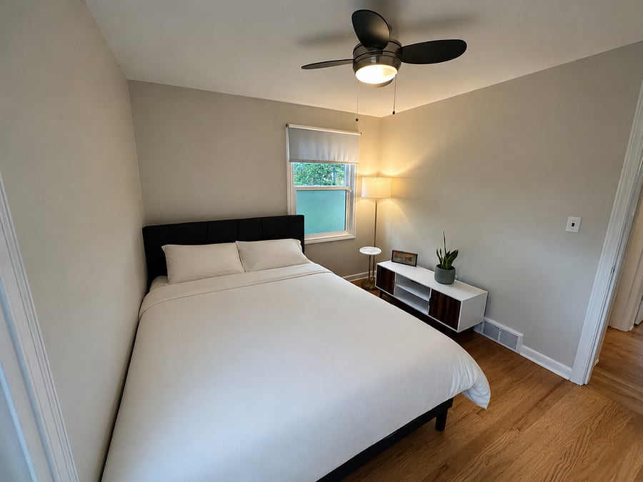 2nd bedroom - upstairs