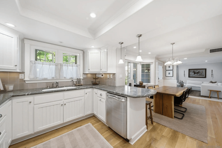 Furnished Finder property 1025415_1 photo 3