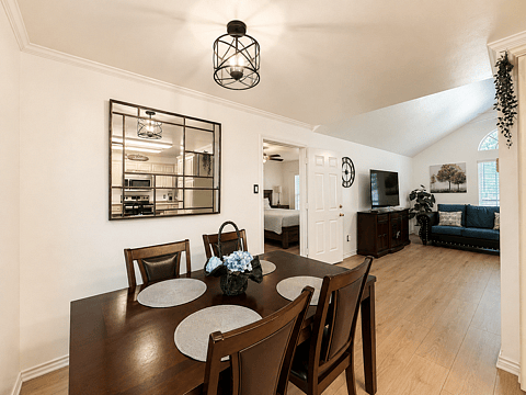Furnished Finder property 1025452_1 photo 4