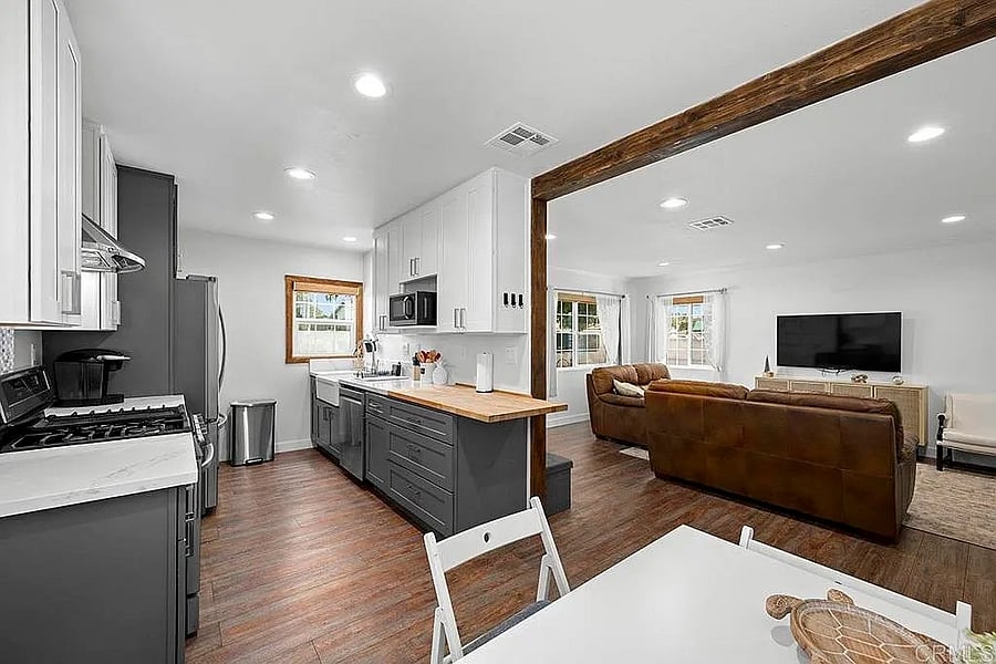 Furnished Finder property 1025458_1 photo 14