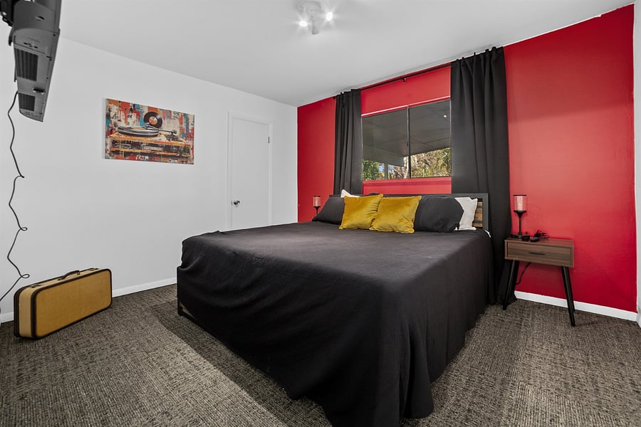 Furnished Finder property 1025493_1 photo 2
