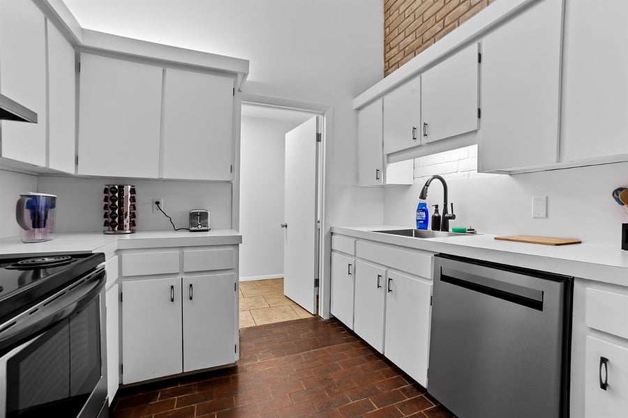 Furnished Finder property 1025493_1 photo 9