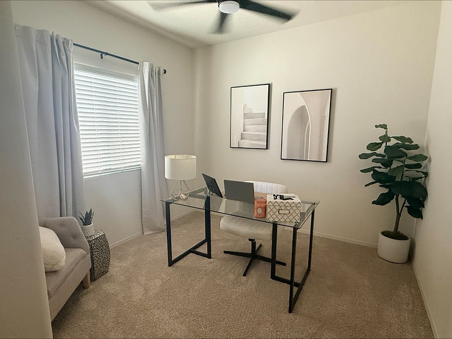 Adjoining office space/additional room that can be used by tenant