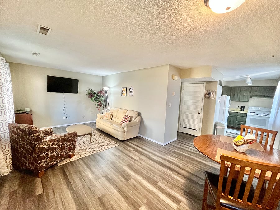 Furnished Finder property 1025578_1 photo 3