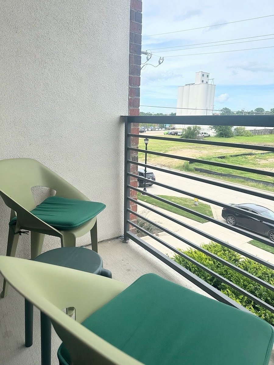 Furnished Finder property 1025627_1 photo 8