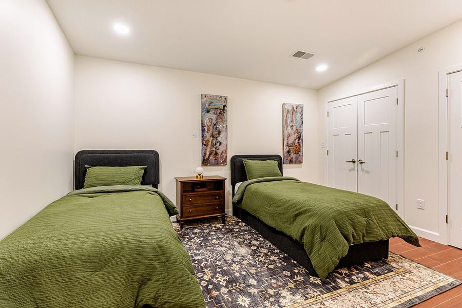 Furnished Finder property 1025662_1 photo 30