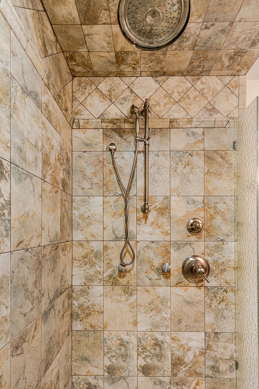 Furnished Finder property 1025662_1 photo 35