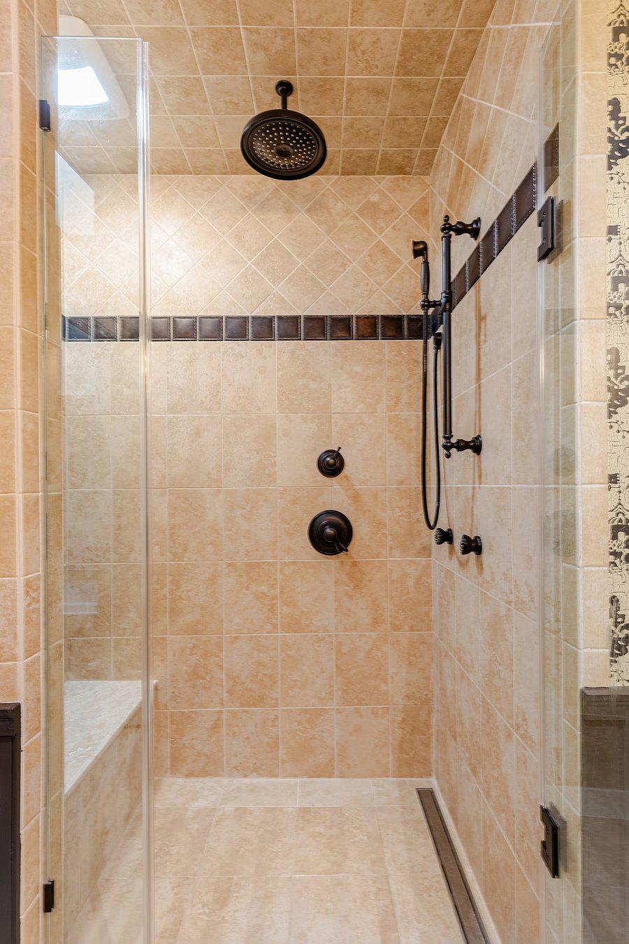 Furnished Finder property 1025662_1 photo 40