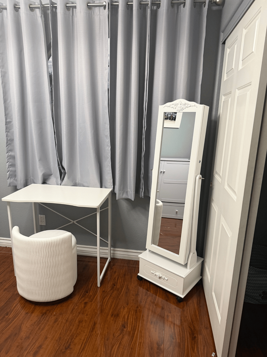 Furnished Finder property 1025673_1 photo 4
