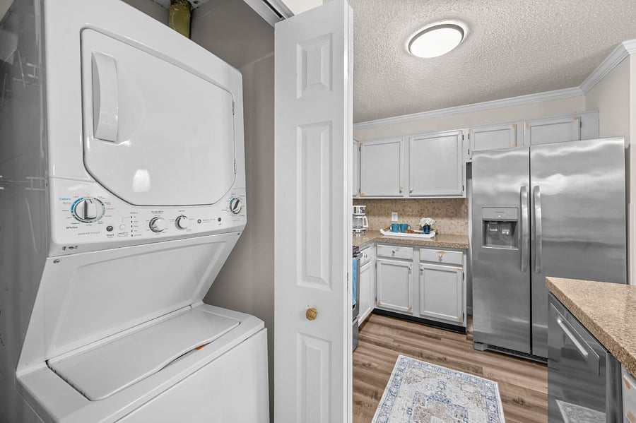 Furnished Finder property 1025681_1 photo 16