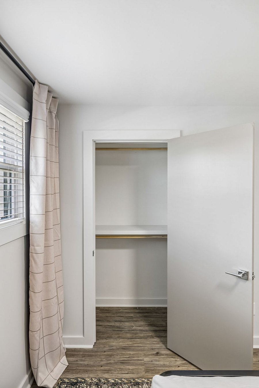 Furnished Finder property 1025699_1 photo 35