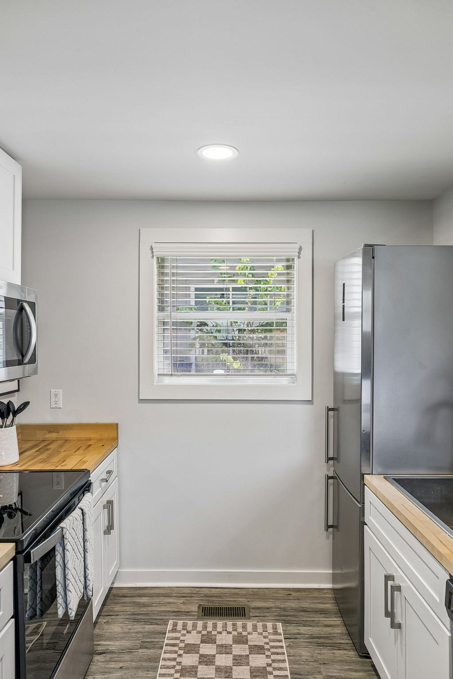 Furnished Finder property 1025699_1 photo 22