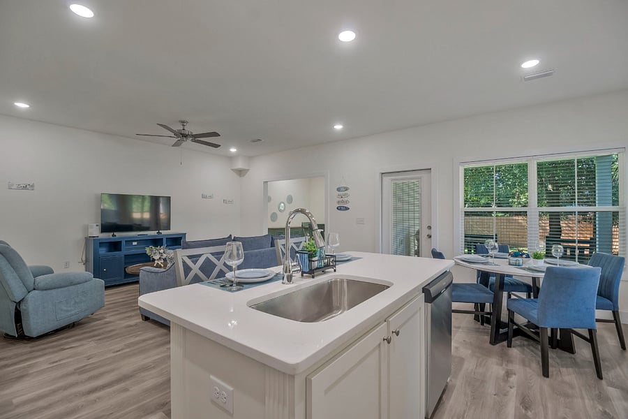 Furnished Finder property 1025711_1 photo 37