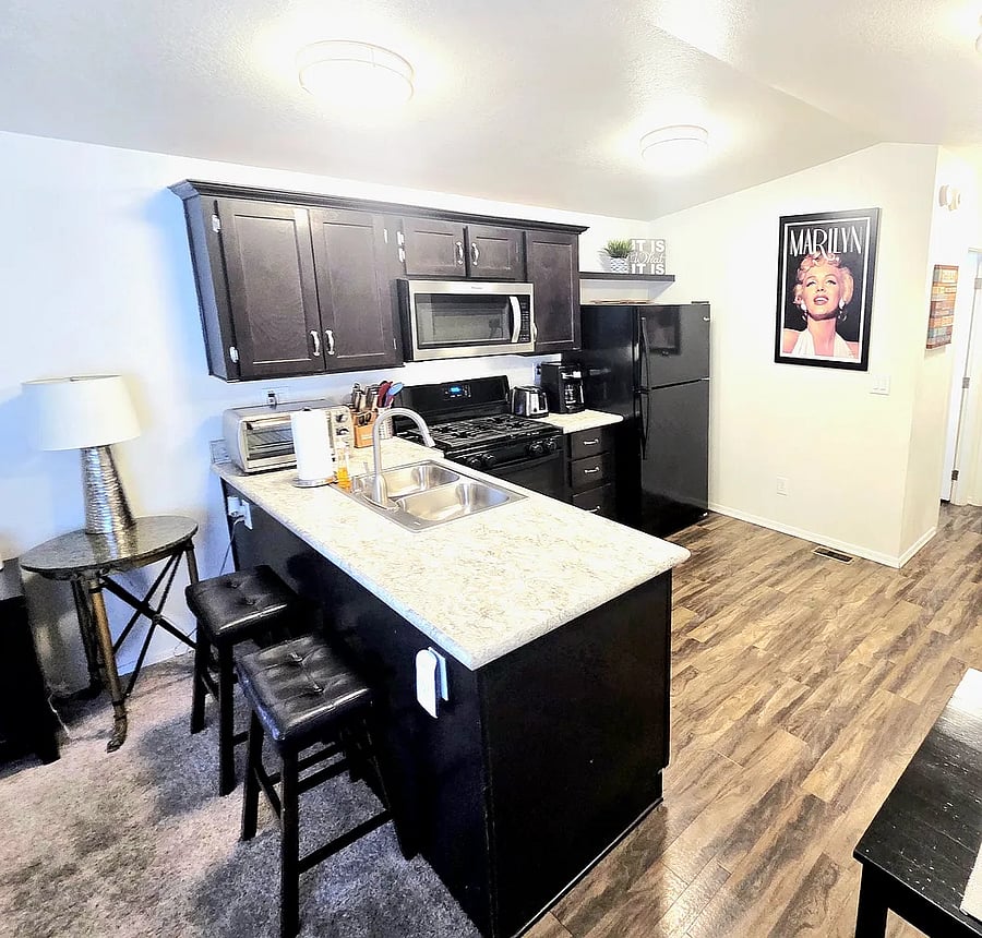 Furnished Finder property 1025729_1 photo 3