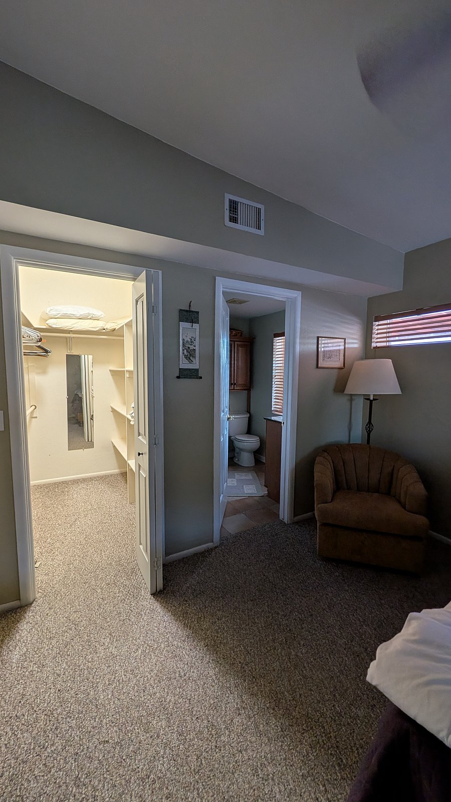 Furnished Finder property 1025732_1 photo 11